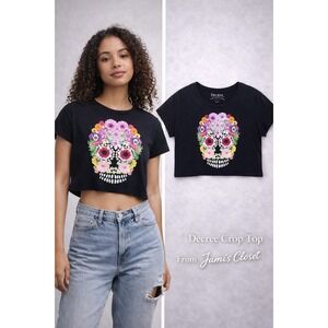 Decree Floral Sugar Skull Crop Top Black Graphic Tee Size L